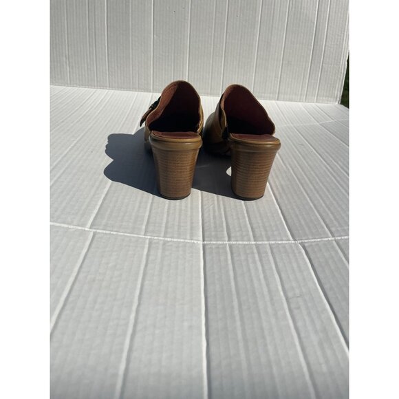 Dansko Womens oyster honey Tan Leather Clog Mules Size 37 (7) With Buckle Detail - Picture 4 of 10